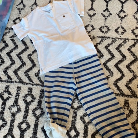 Boys spring/summer Gap Bundle - Picture 3 of 7